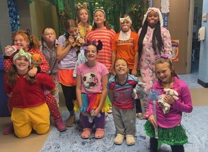 Chippewa Celebrates Exciting Homecoming Spirit Week and Hallway Decorating 🎈🎉